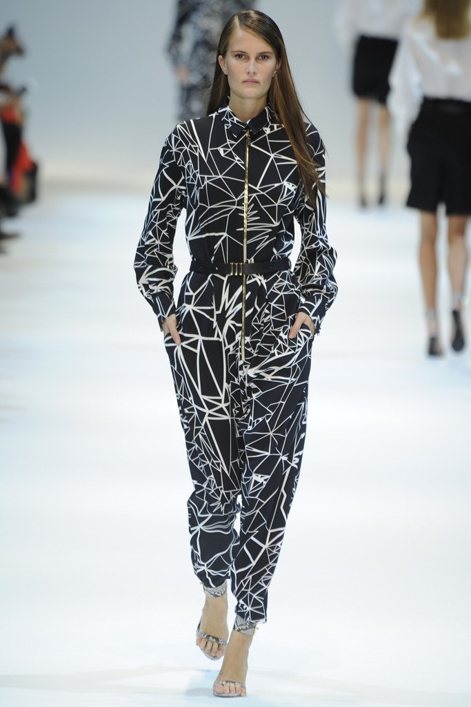 Paris Fashion Week Spring/Summer 2014 Day 2 Recap | Dries van Noten, Gareth Pugh, Rochas + More guy laroche Paris Fashion Week Spring/Summer 2014 Day 2 Recap | Dries van Noten, Gareth Pugh, Rochas + More