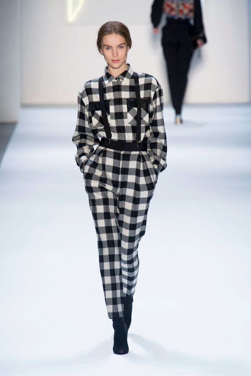 6 Plaid Looks Inspired by Fall Runway Style