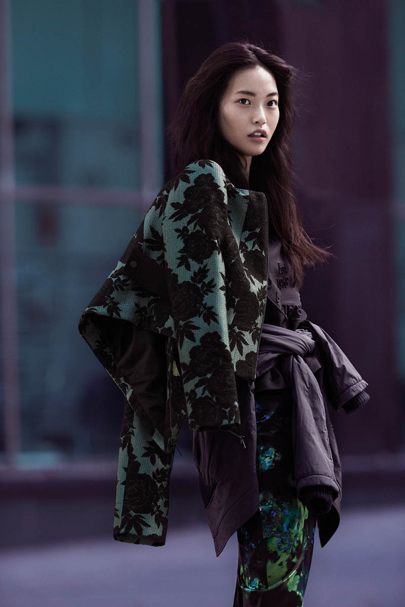cue fall 2014 campaign1 Gabby Dover, Seon Hwang + Maddison Brown Front Cue Winter 2014 Campaign