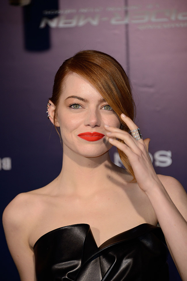 emma-stone-lanvin-close