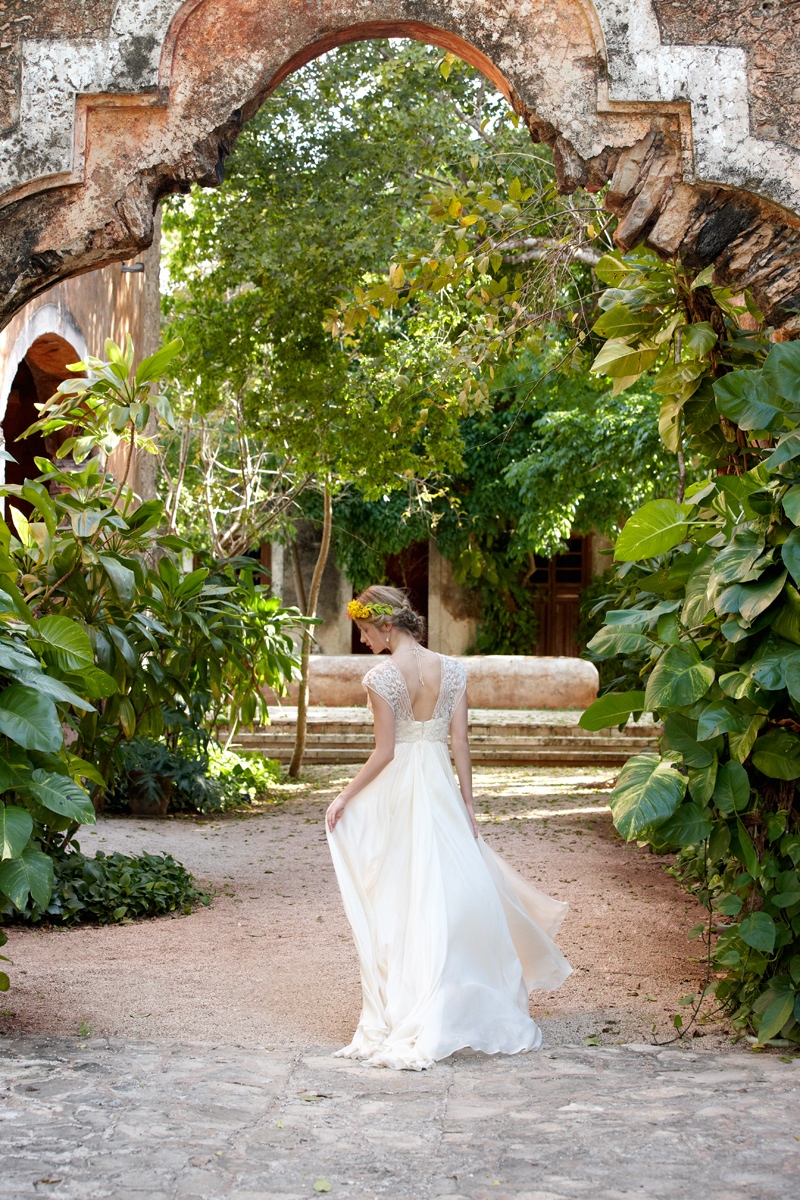 bhldn-summer-2014-wedding-dresses10