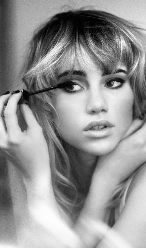 burberry suki waterhouse beauty Burberry to Introduce a Full Skin Care Line in 2015