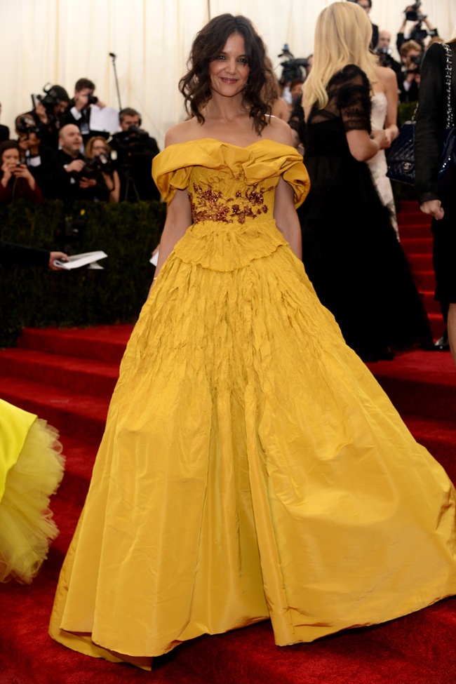 Katie Holmes wears daisy yellow Marchesa gown
