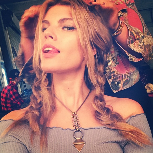 Maryna Linchuk shows off braided hairstyle