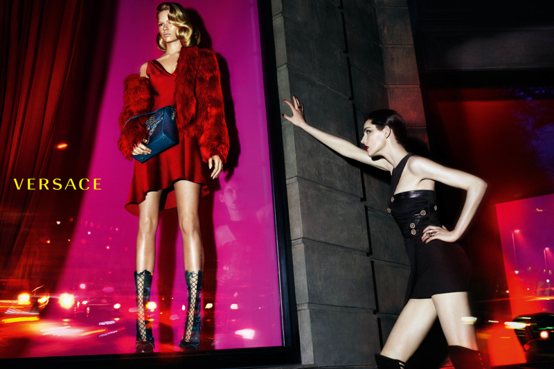 versace-women-fall-winter-2014-campaign-photo-003