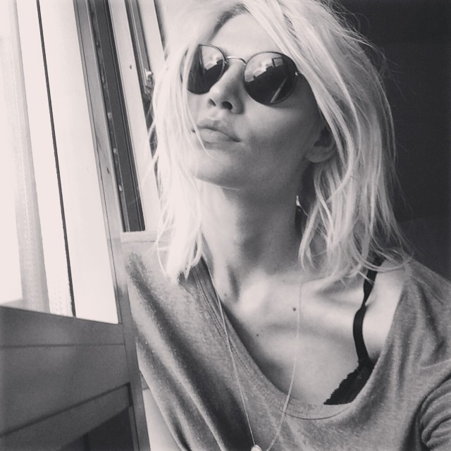 Aline Weber also rocks sunglasses - they're Michael Kors
