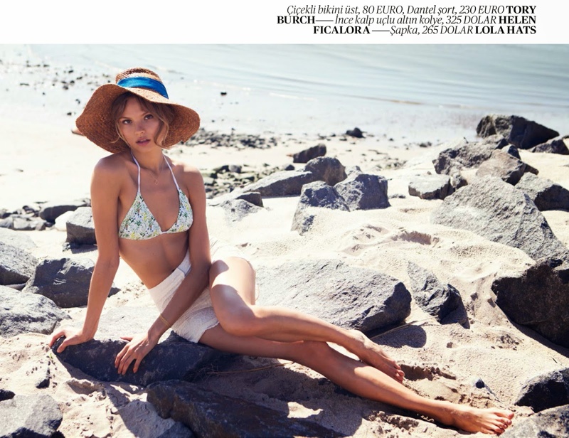 magdalena-frackowiak-swimsuit-shoot10
