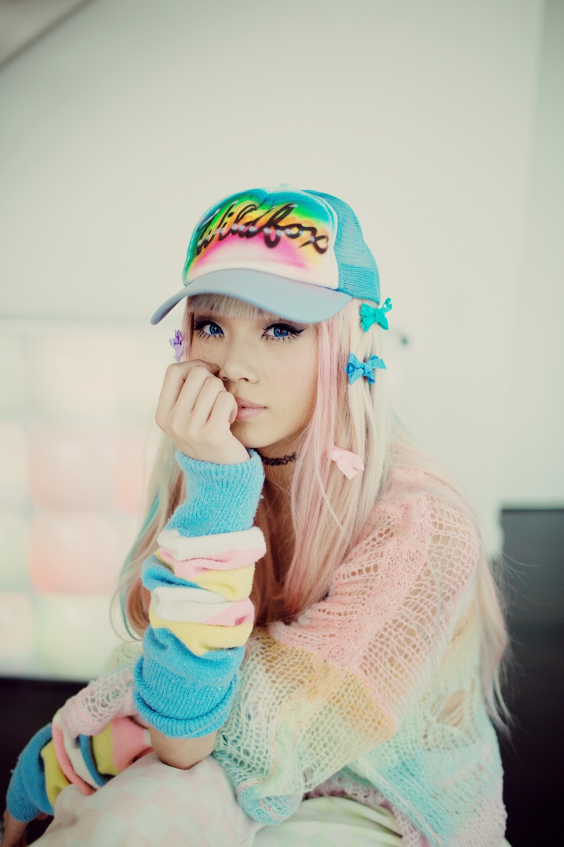 wildfox-couture-prefall-2014-rainbow-fashion11