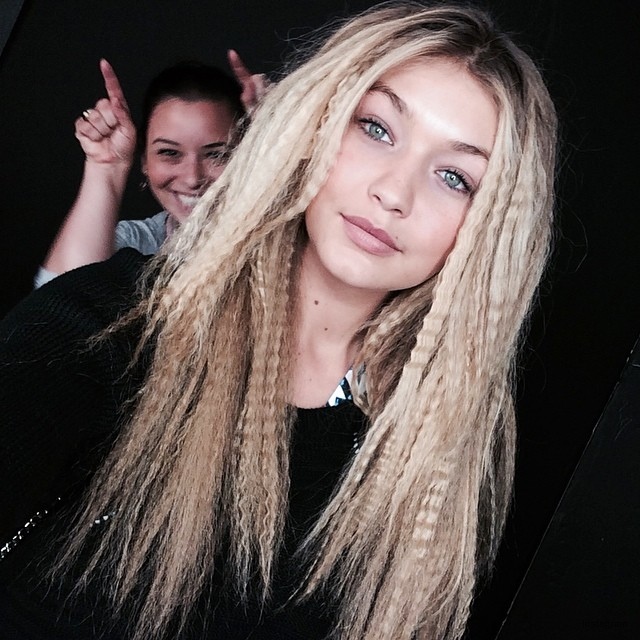 Gigi Hadid shows off a crimped hairstyle