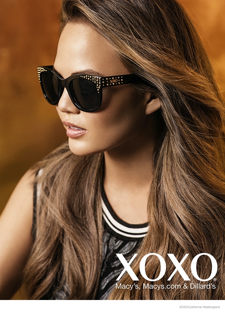 chrissy-teigen-xoxo-2014-fall-ad-campaign08