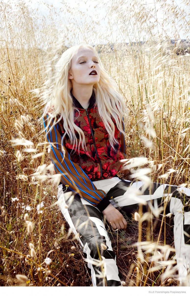 maja salamon outdoors shoot 2014 02 774x1200 Maja Salamon Poses Outdoors for ELLE Poland by Agata Pospieszynska