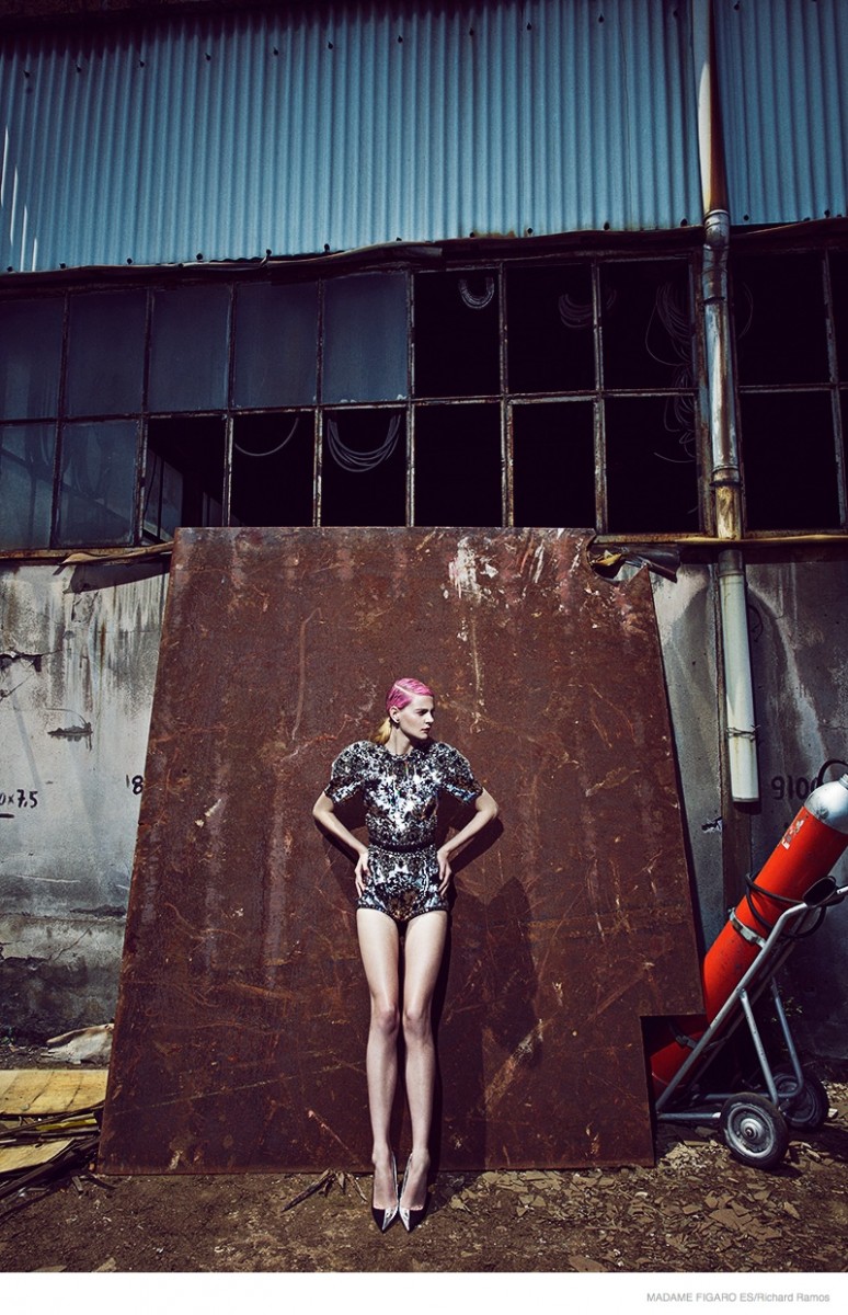 futuristic fashion richard ramos04 774x1200 Abbie Weir Wears Futuristic Style for Madame Figaro Spain by Richard Ramos