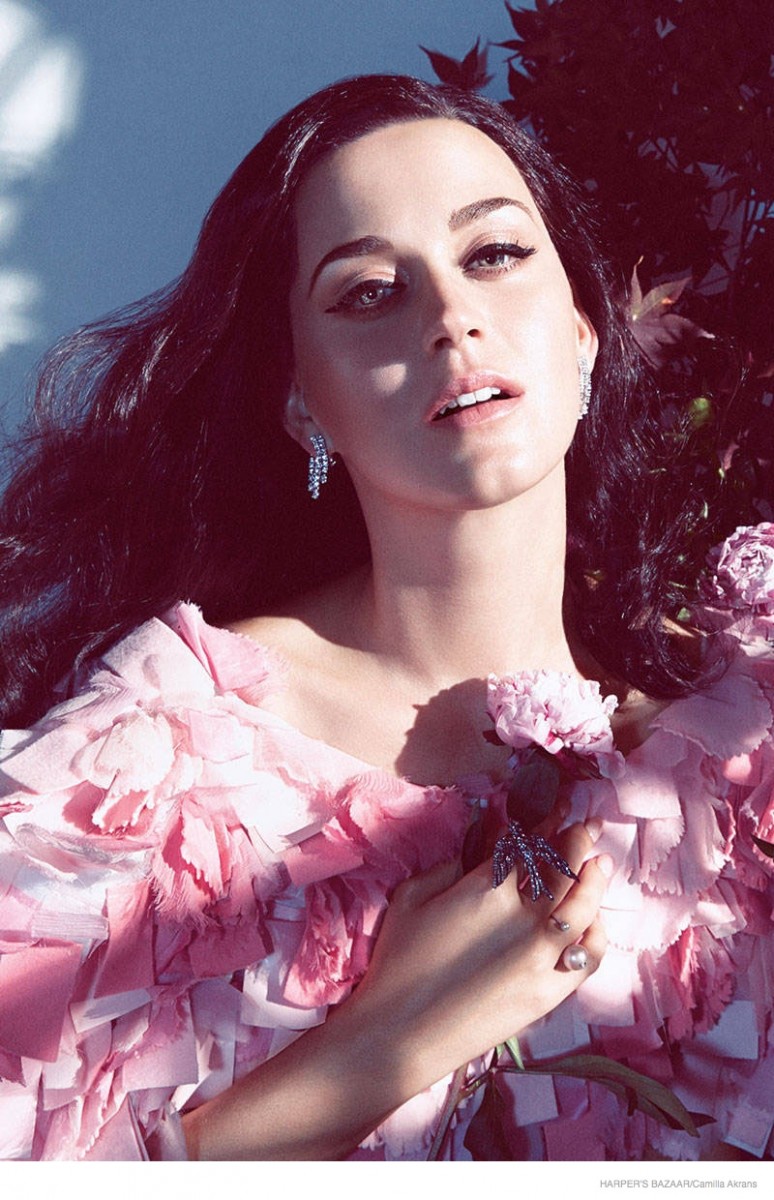 katy-perry-harpers-bazaar-2014-shoot03