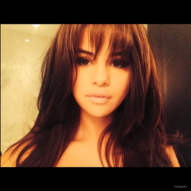 Selena Gomez shares new bangs hairstyle