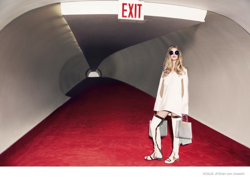 airport-style-ellen-von-unwerth09