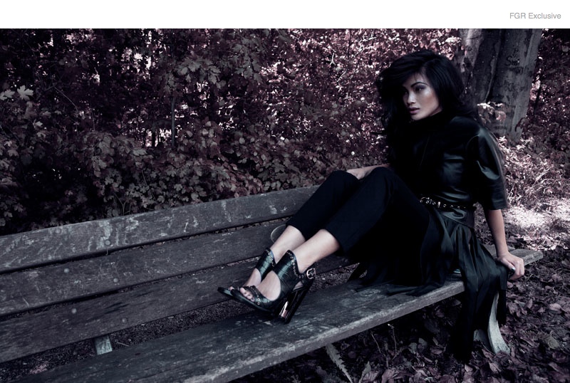 dark-fashion-witch-shoot03