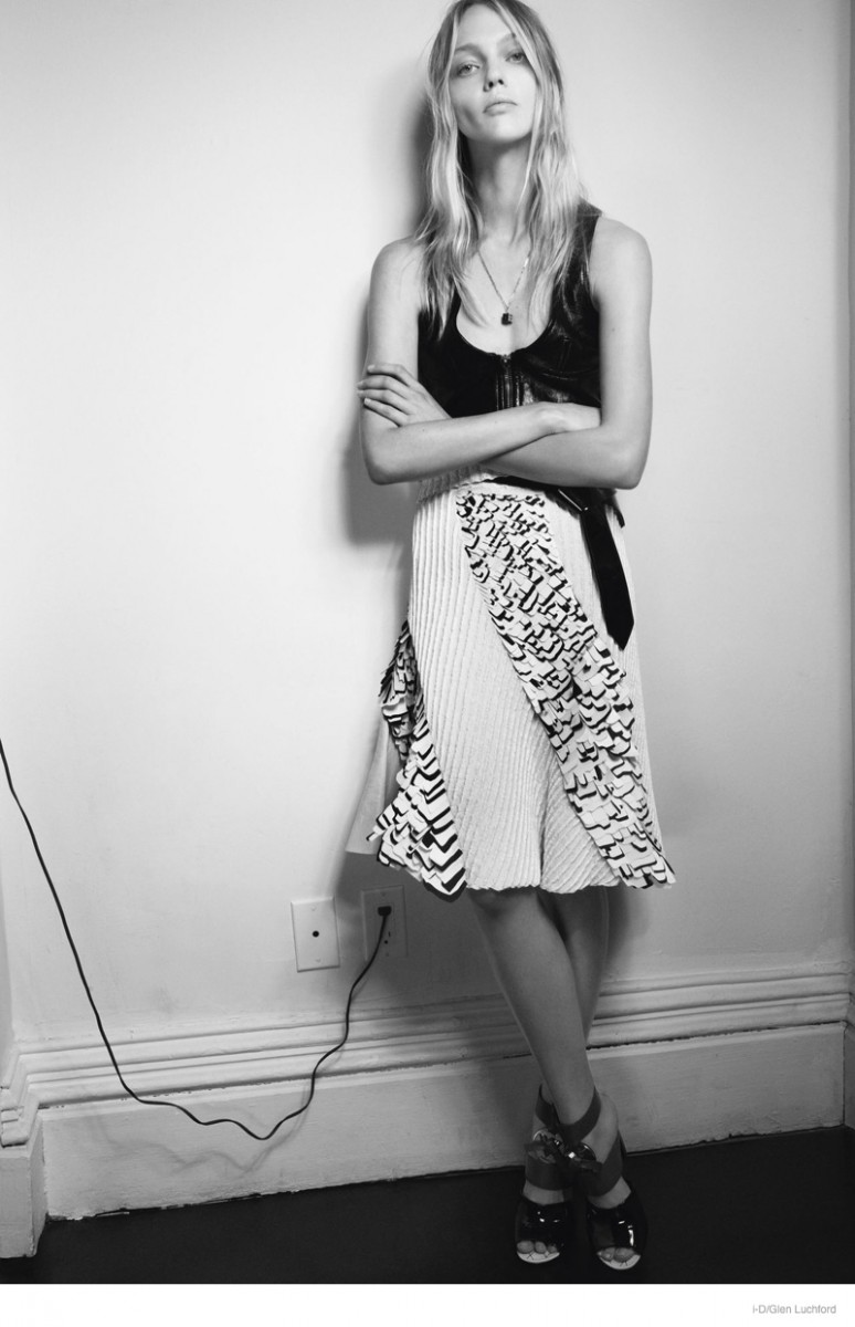 sasha-pivovarova-louis-vuitton-id-shoot01