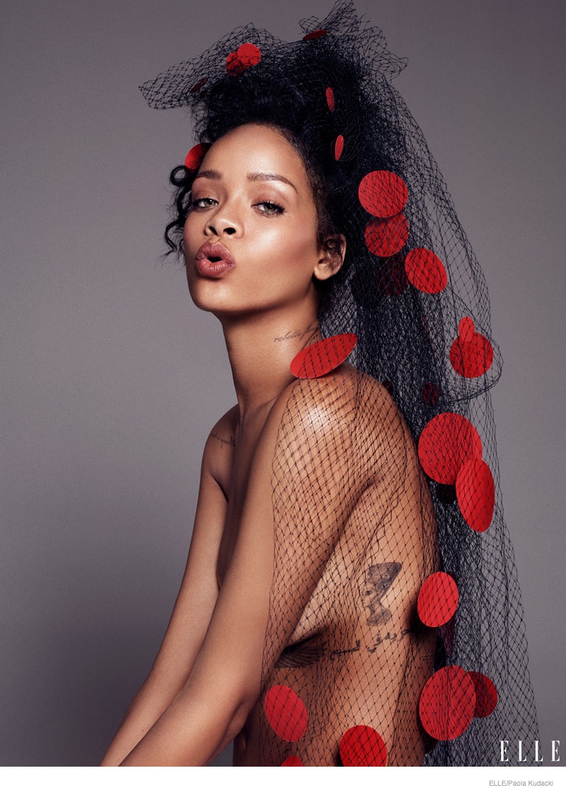 rihanna-elle-december-2014-09