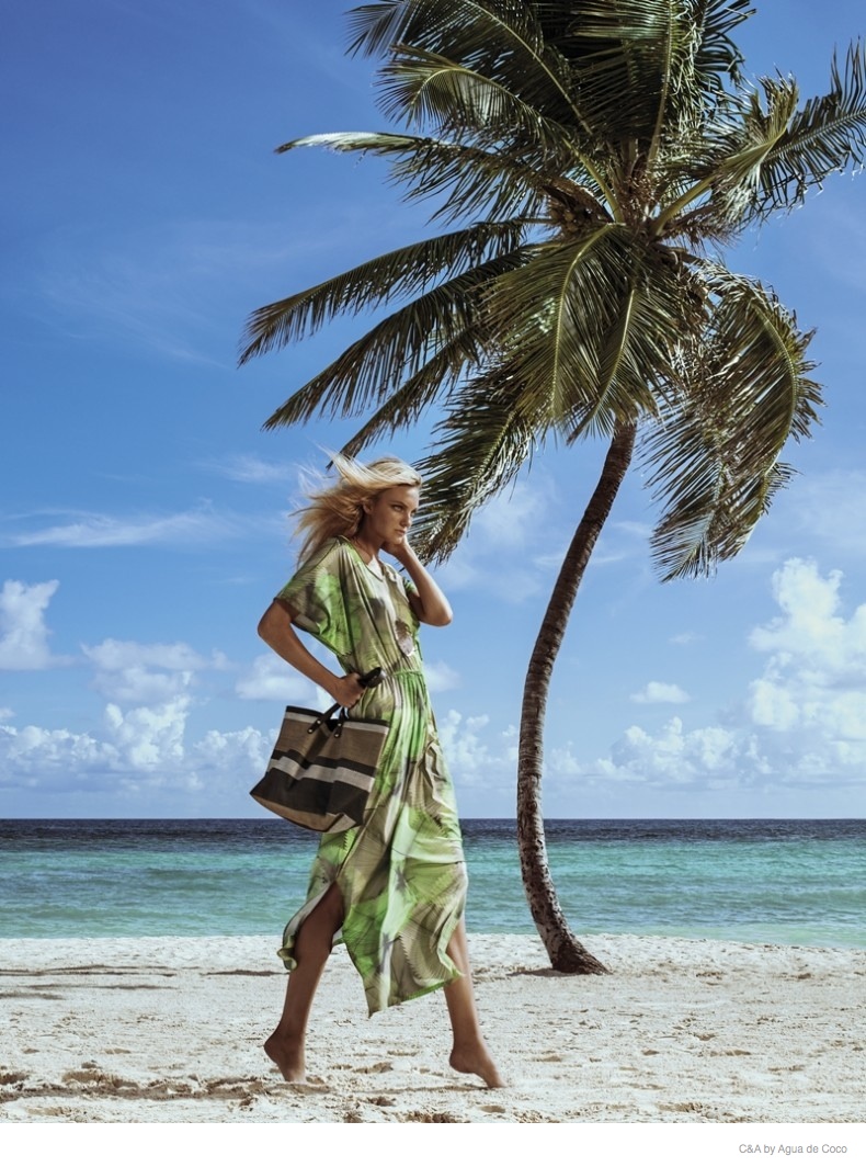 caroline-trentini-beach-photos09