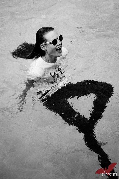 behati-prinsloo-thvm-clothing-2015-photos05