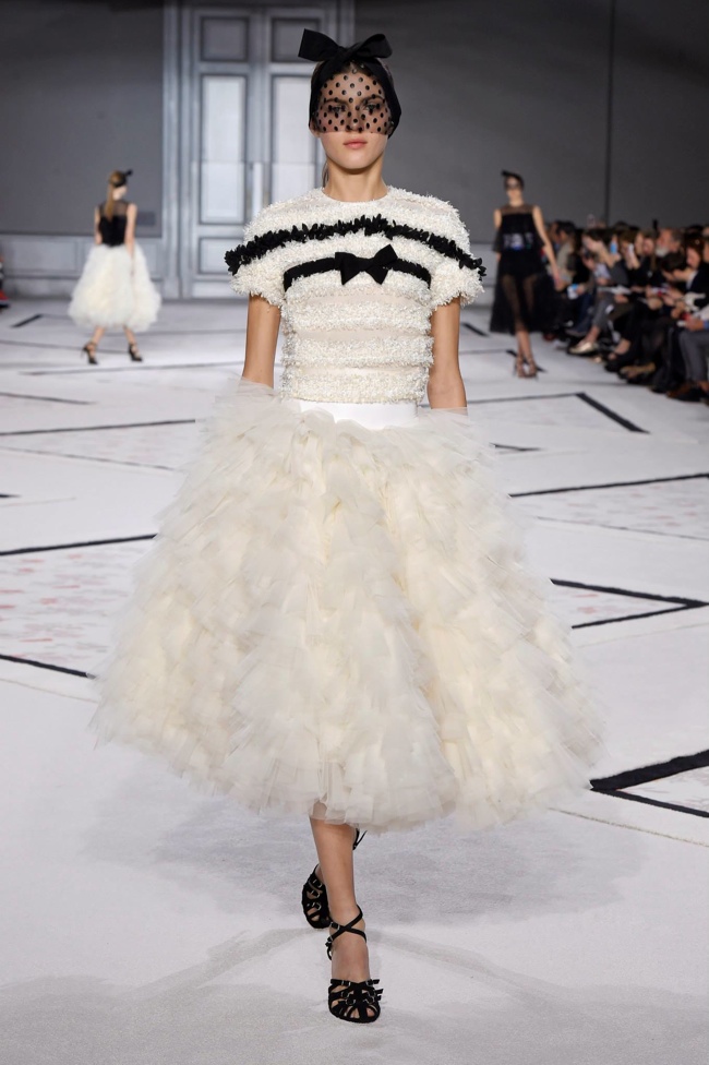 giambattista-valli-spring-2015-haute-couture05