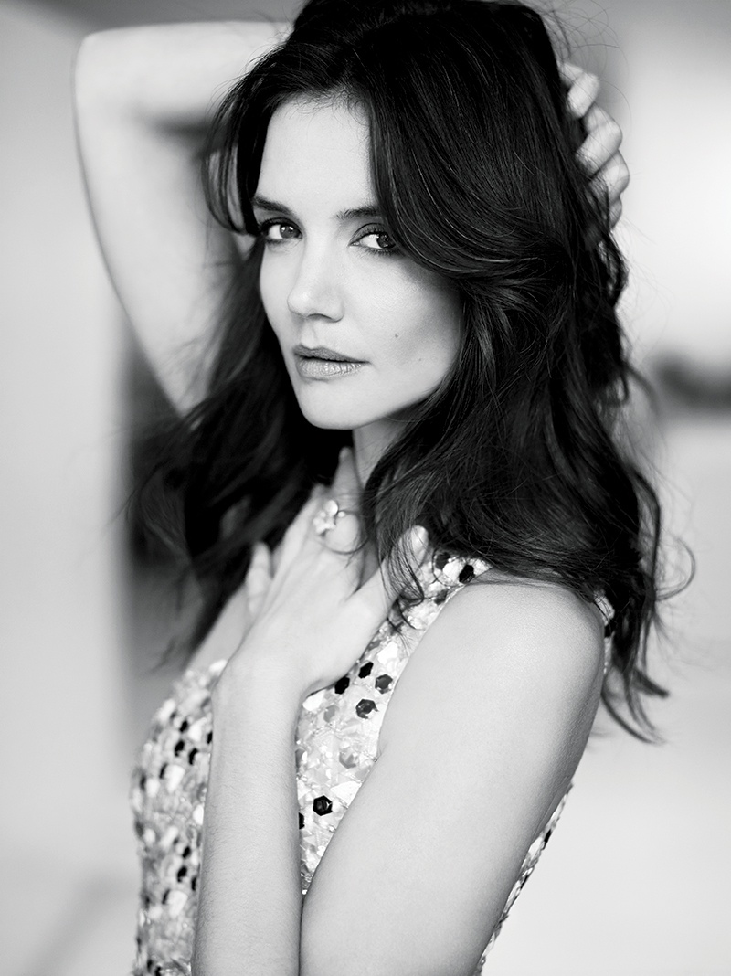 katie-holmes-elle-canada-february-2015-photos1