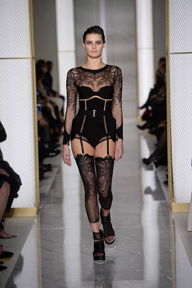 la-perla-atelier-couture-spring-2015-runway-show10