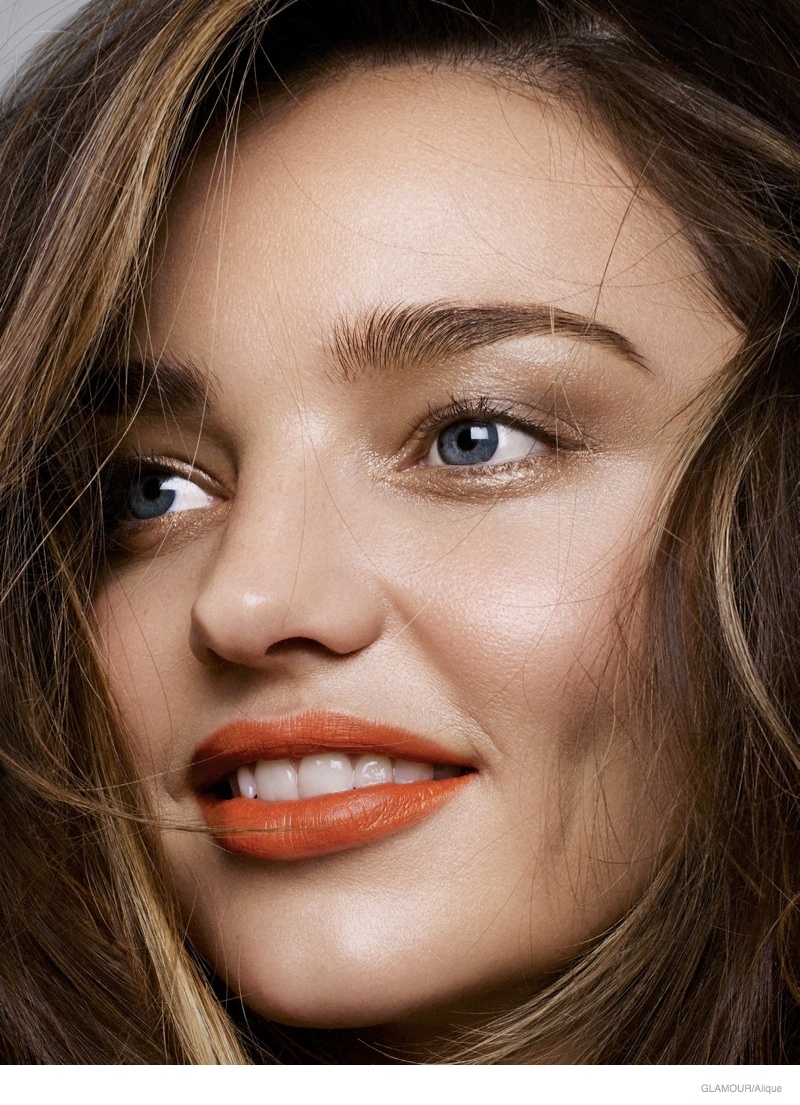 miranda-kerr-lipstick-makeup-2015-03