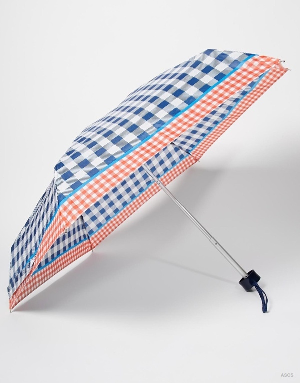 Totes Umbrella in Gingham Print