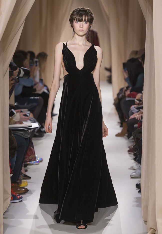 valentino-haute-couture-spring-2015-runway-photos01