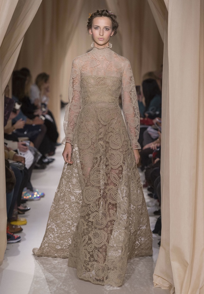 valentino-haute-couture-spring-2015-runway-photos11