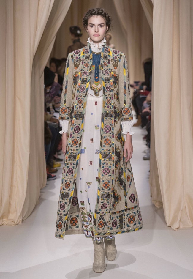 valentino-haute-couture-spring-2015-runway-photos14