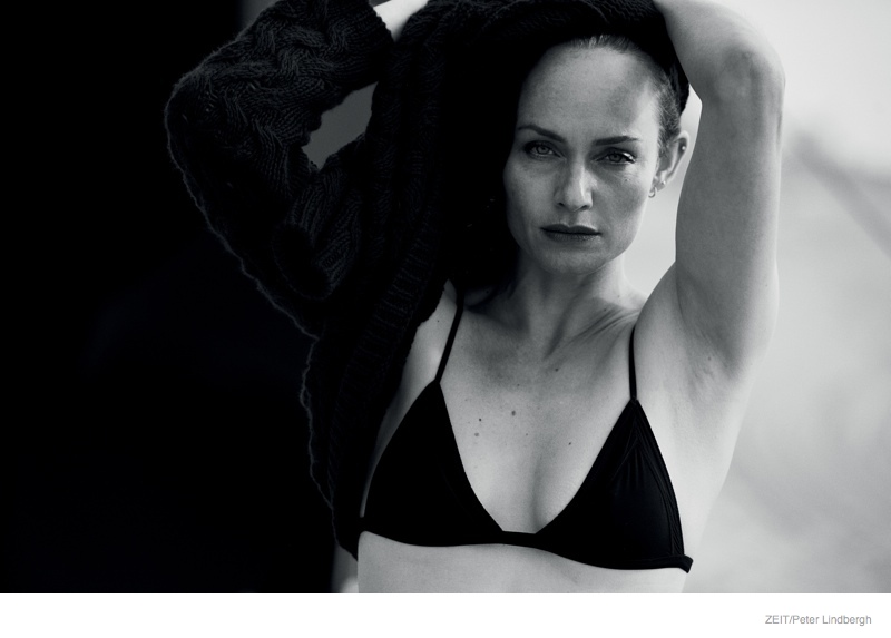 amber-valletta-black-white-editorial09