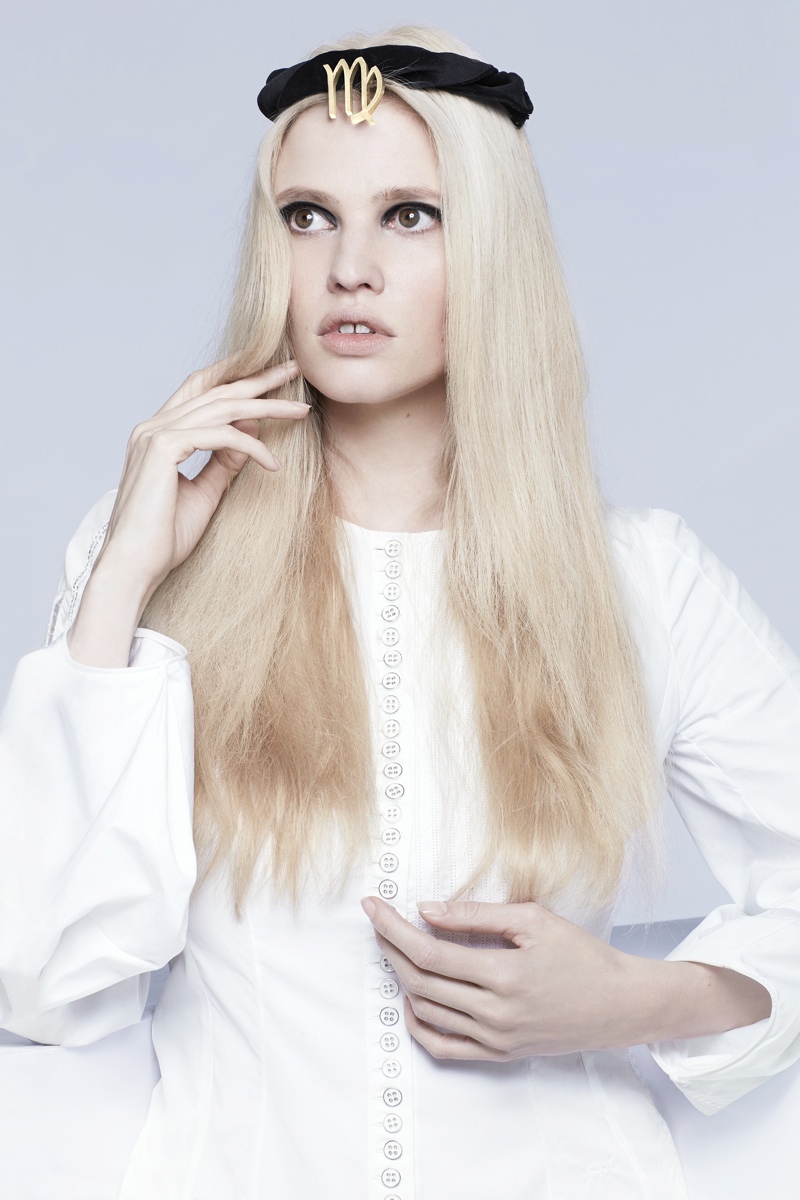 bazaar-zodiac-fashion-carine2
