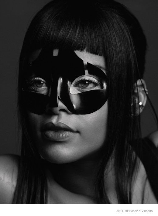 rihanna-another-magazine-alexander-mcqueen01