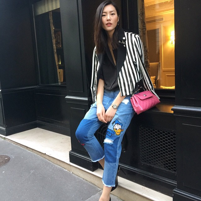Liu Wen wears denim with a duck decoration