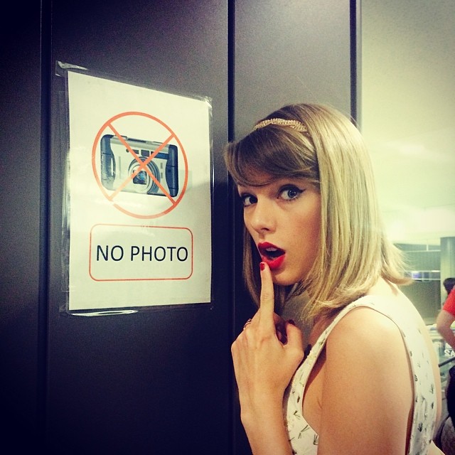 Last year, singer Taylor Swift debuted a long bob. Was it inspired by her best friend Karlie Kloss? 