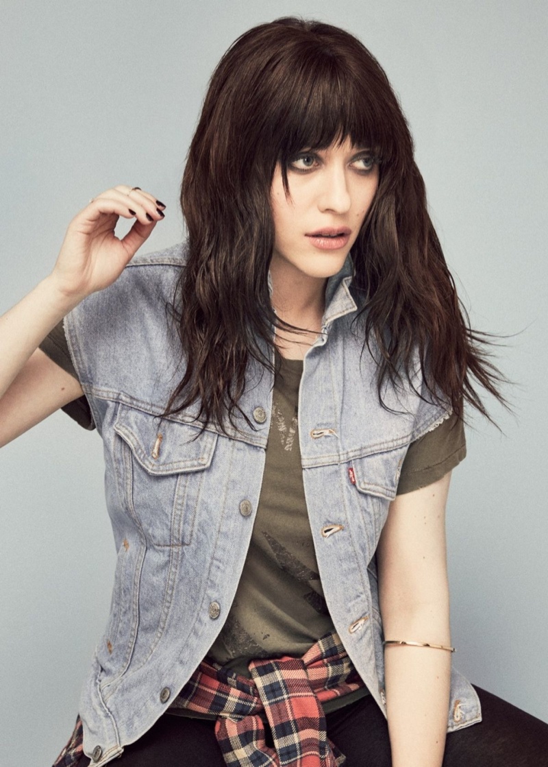 Kat Dennings channels Eddie Vedder