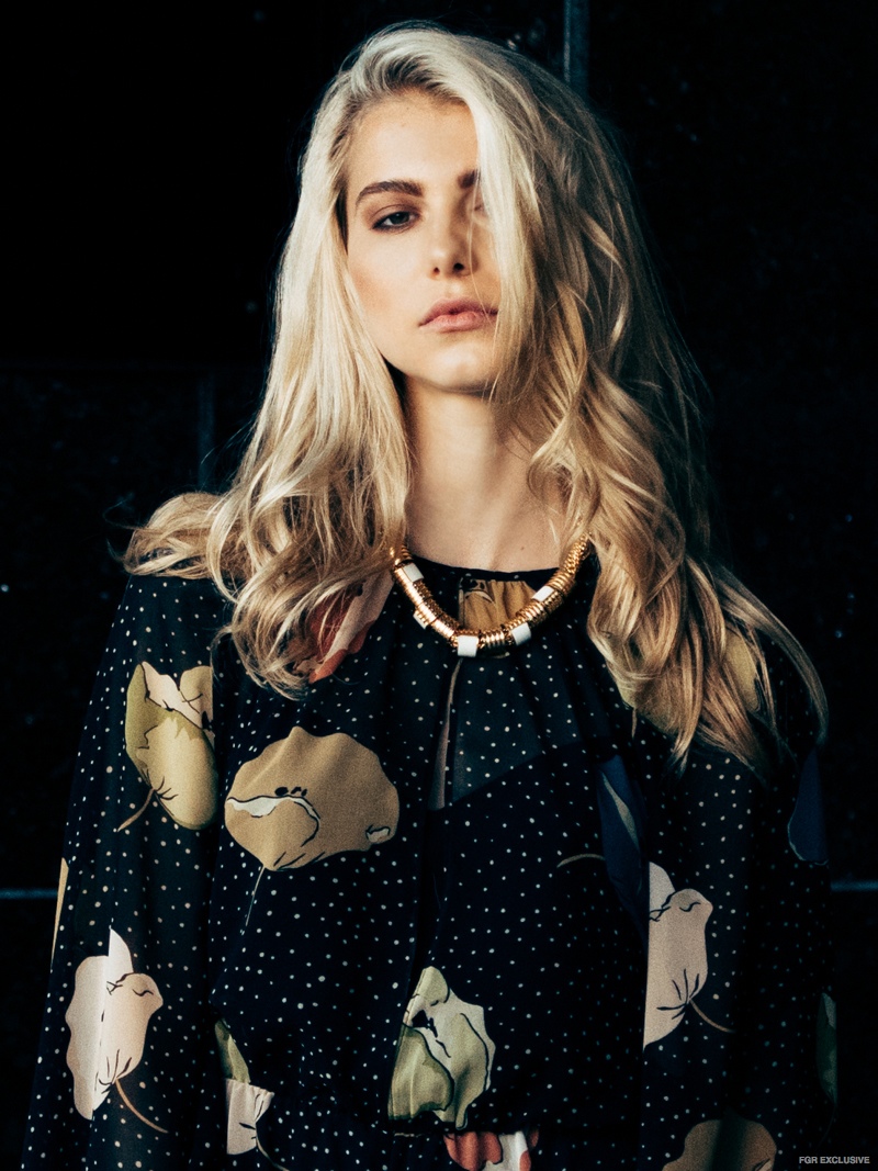 Jumpsuit Zara, Necklace A Peace Treaty