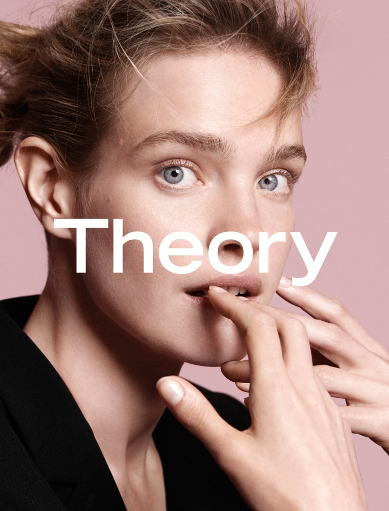 The model makes emotive expressions in the advertisements