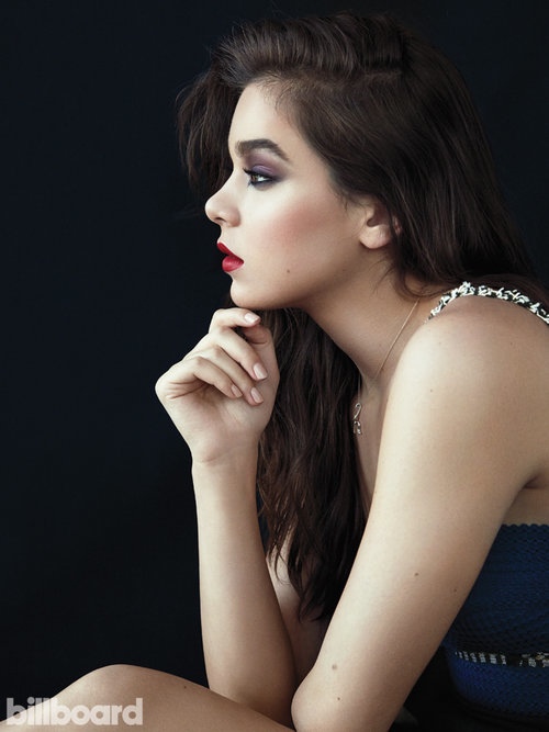 Hailee-Steinfeld-Billboard-Magazine-September-2015-Photoshoot02