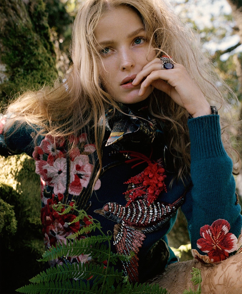 Alisa-Ahmann-PORTER-Fall-2015-Editorial09