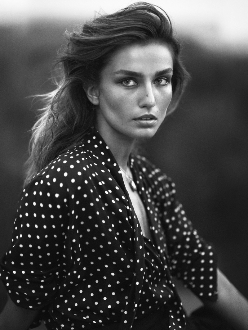 Andreea-Diaconu-Vogue-China-November-2015-Editorial01