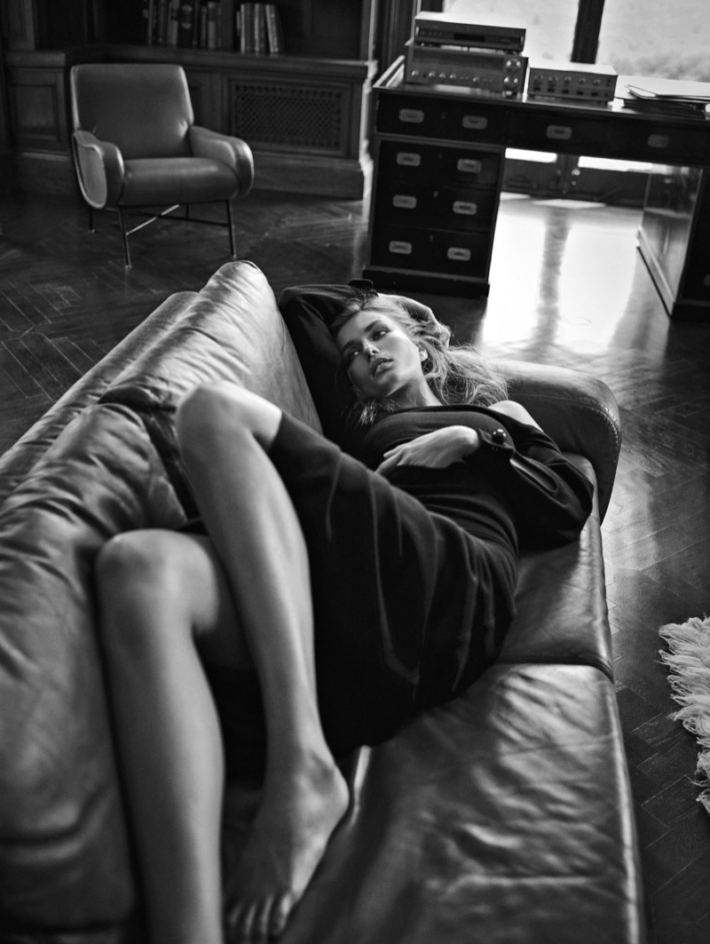 Andreea-Diaconu-Vogue-China-November-2015-Editorial02