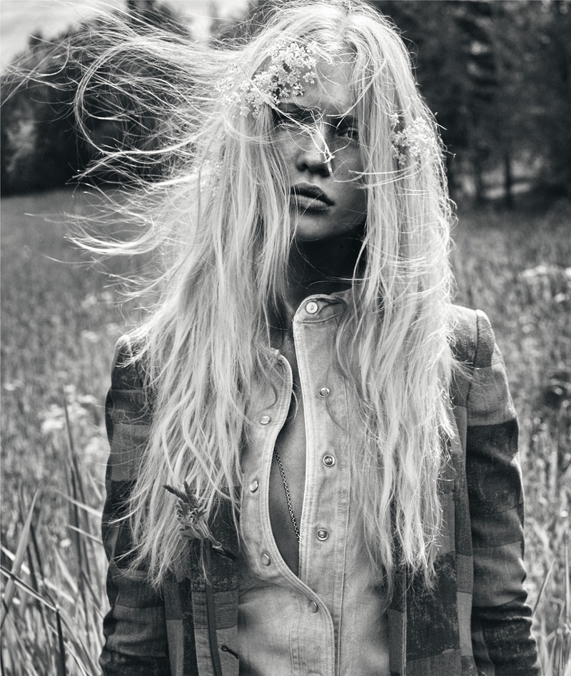 Camilla-Christensen-ELLE-Sweden-October-2015-Editorial14