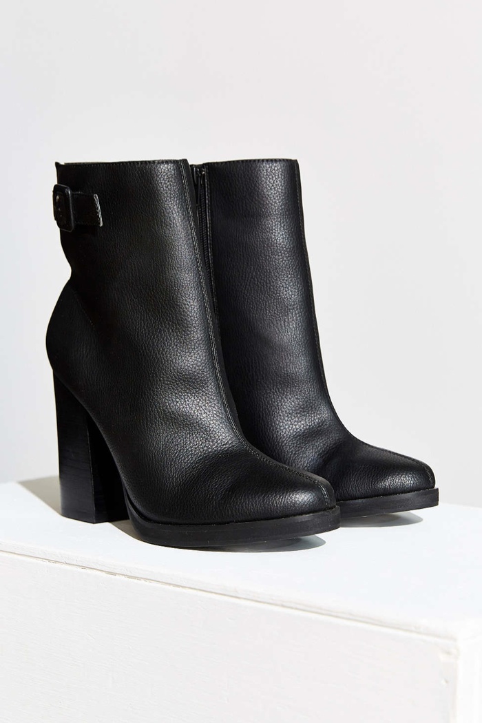 Cornel Leather Heeled Boot