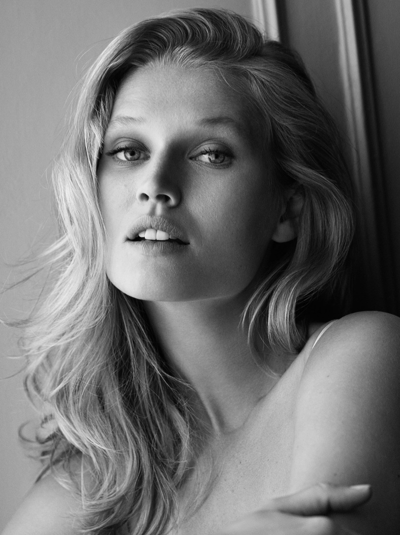 Toni-Garrn-HM-Lingerie-Pictures13