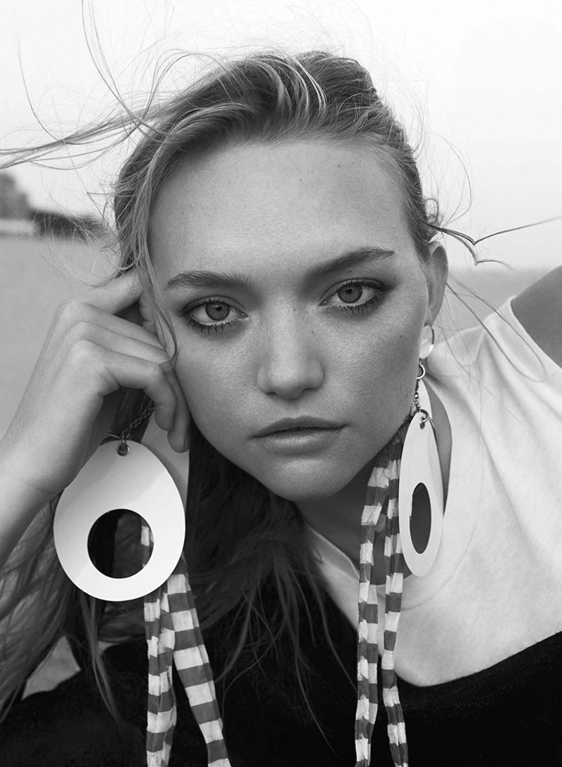 Gemma-Ward-V-Magazine-Winter-2015-Photoshoot3