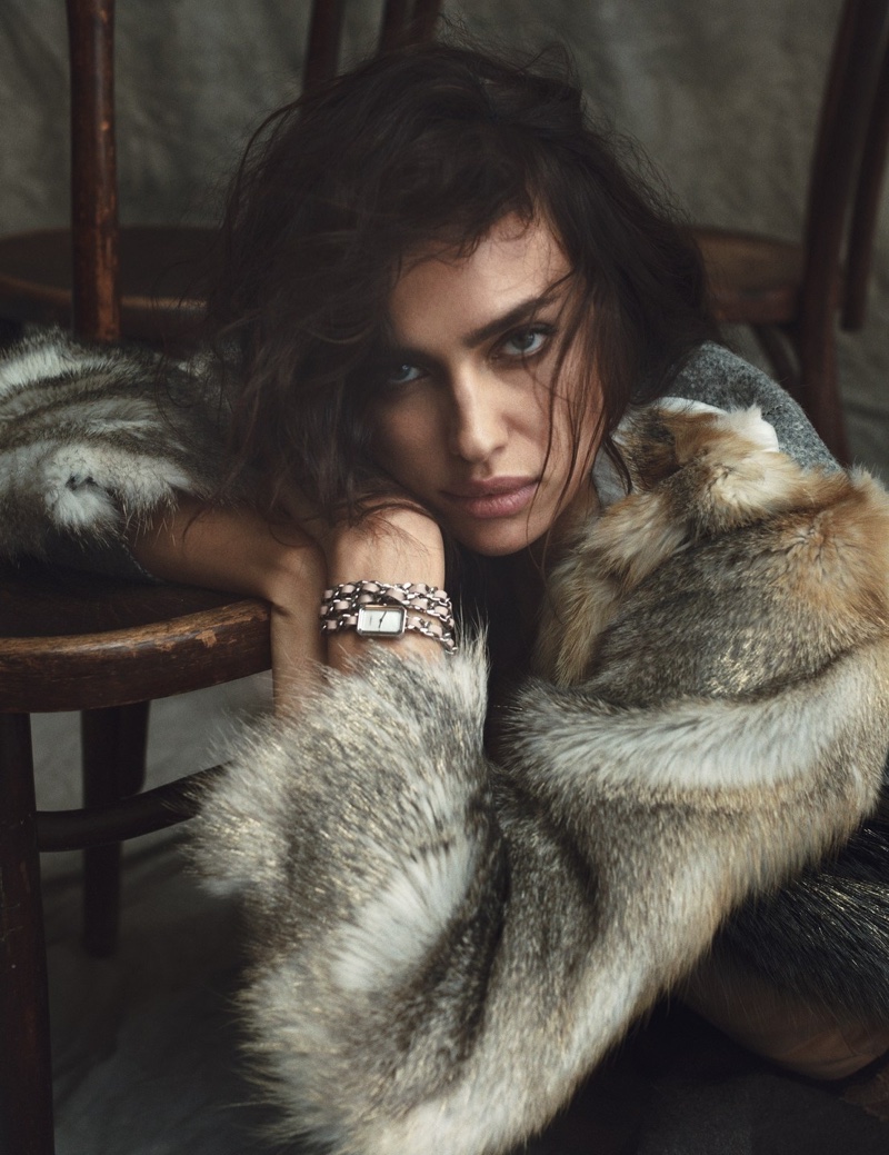 Irina-Shayk-Harpers-Bazaar-Spain-December-2015-Photoshoot10