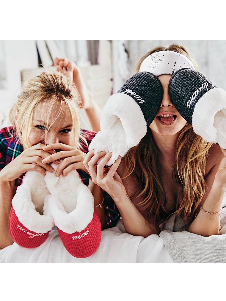 Victorias-Secret-Christmas-2015-Photoshoot09